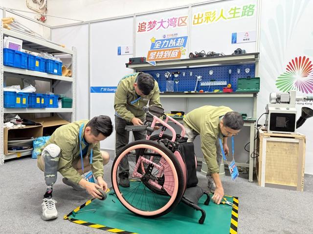 湾区智能辅具开启“双向奔赴”新征程新葡京网上赌场残特奥会余热释放大(图1) 湾区智能辅具开启“双向奔赴”新征程新葡京网上赌场残特奥会余热释放大(图1)